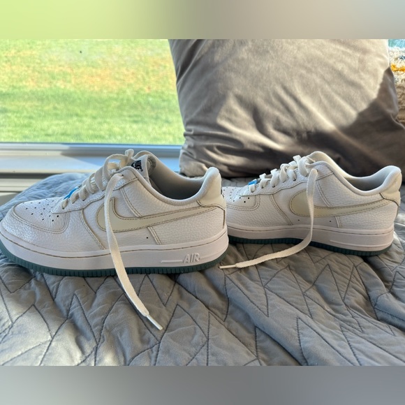 women's nike air force 1 low uv reactive swoosh stores